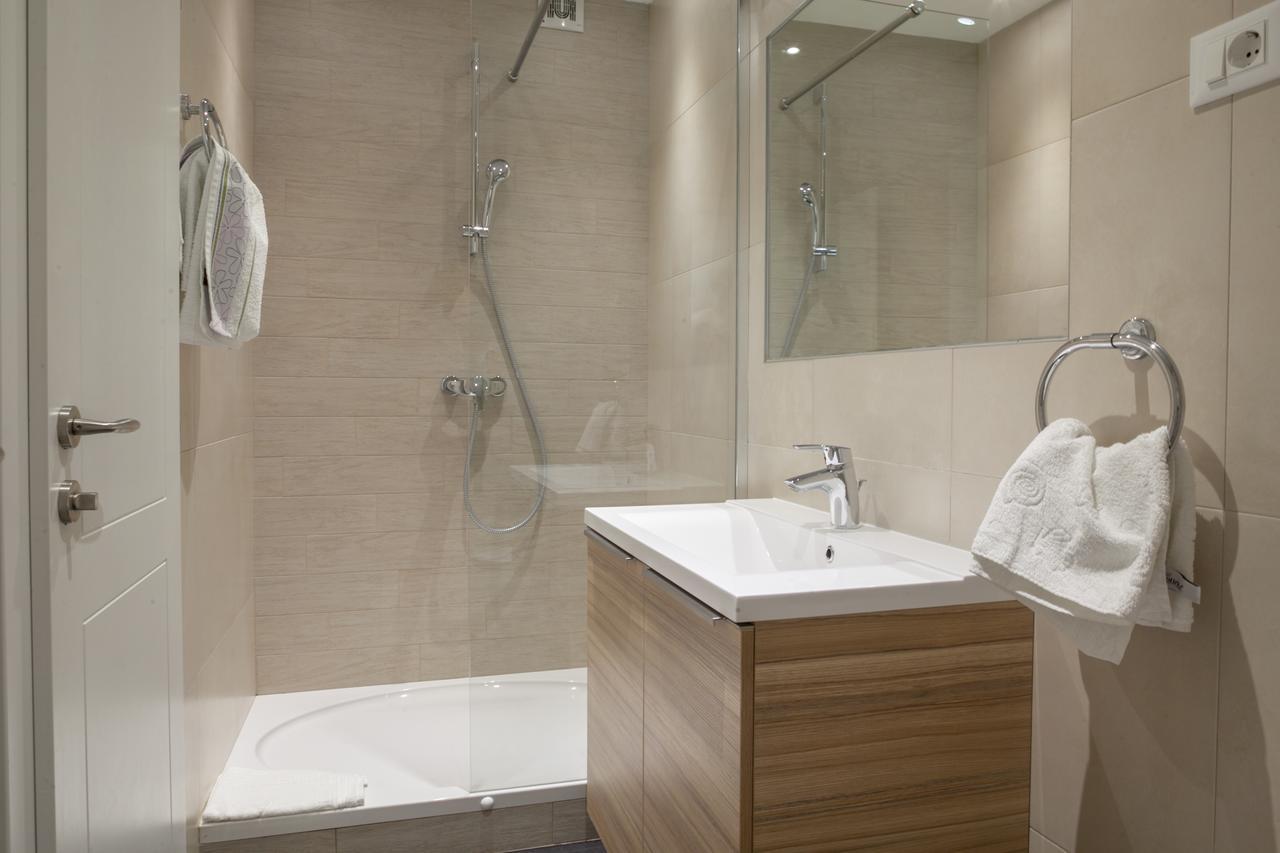 Apartments Juric Brela Luaran gambar