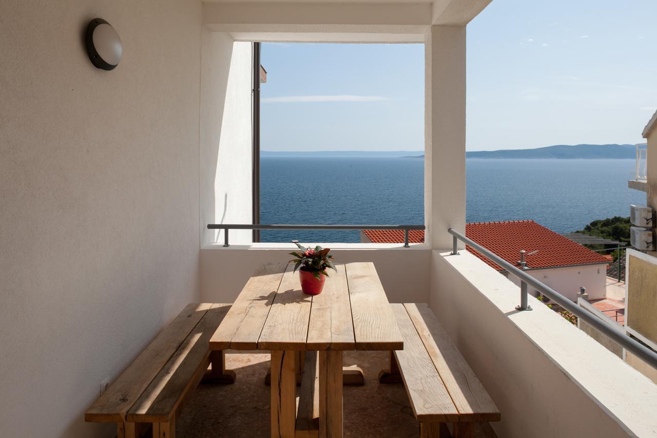 Apartments Juric Brela Luaran gambar