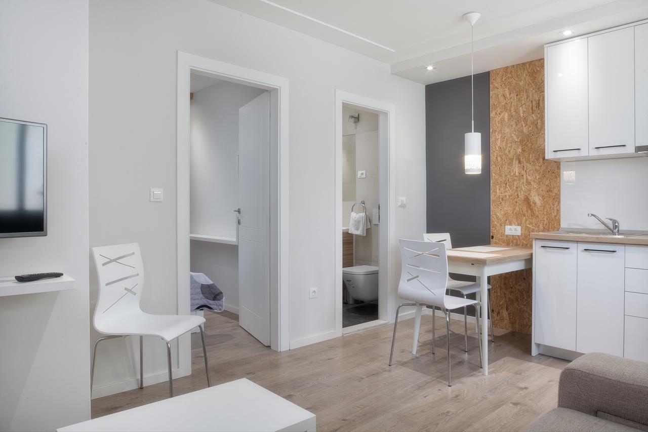 Apartments Juric Brela Luaran gambar