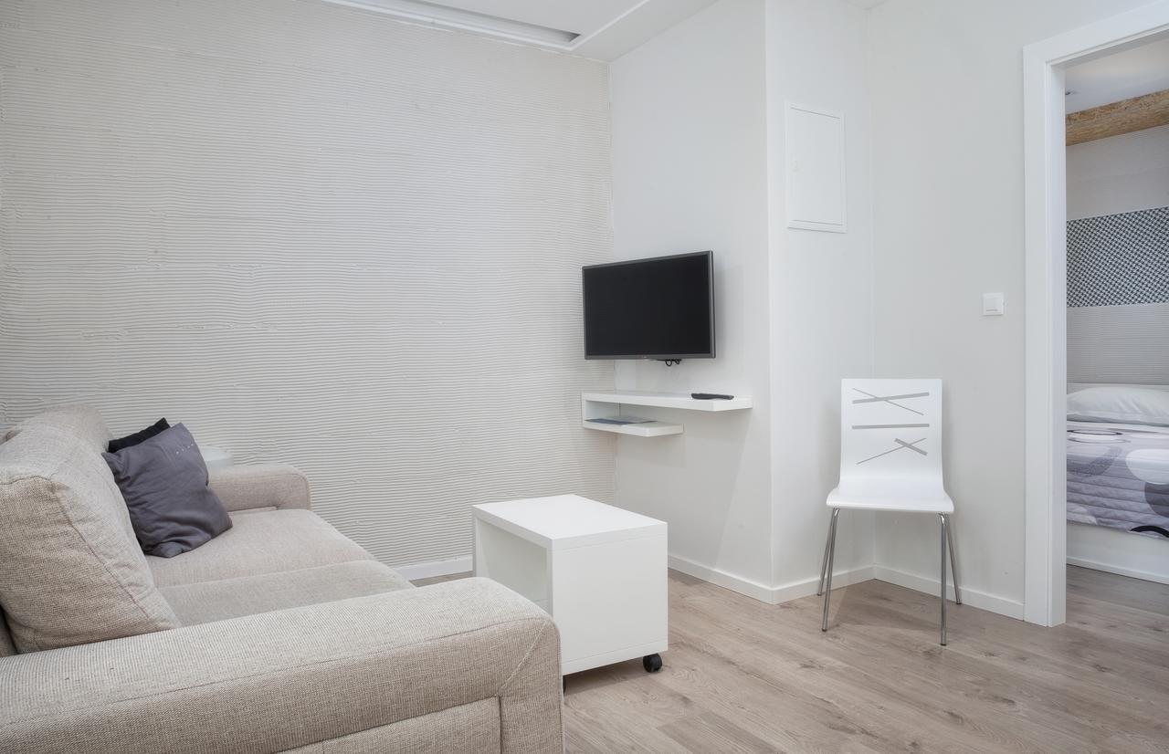 Apartments Juric Brela Luaran gambar