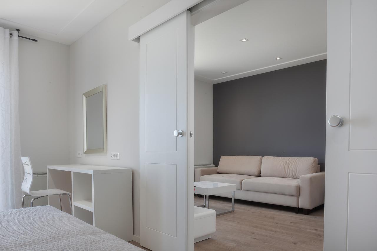 Apartments Juric Brela Luaran gambar