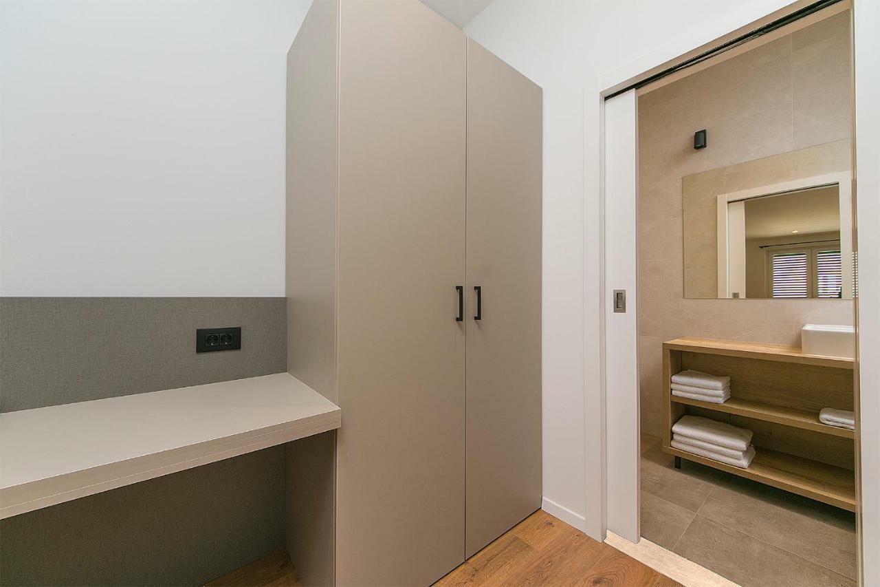 Apartments Juric Brela Luaran gambar